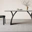 Ensemble de table et chaises de salle à manger rétro minimaliste-110369471