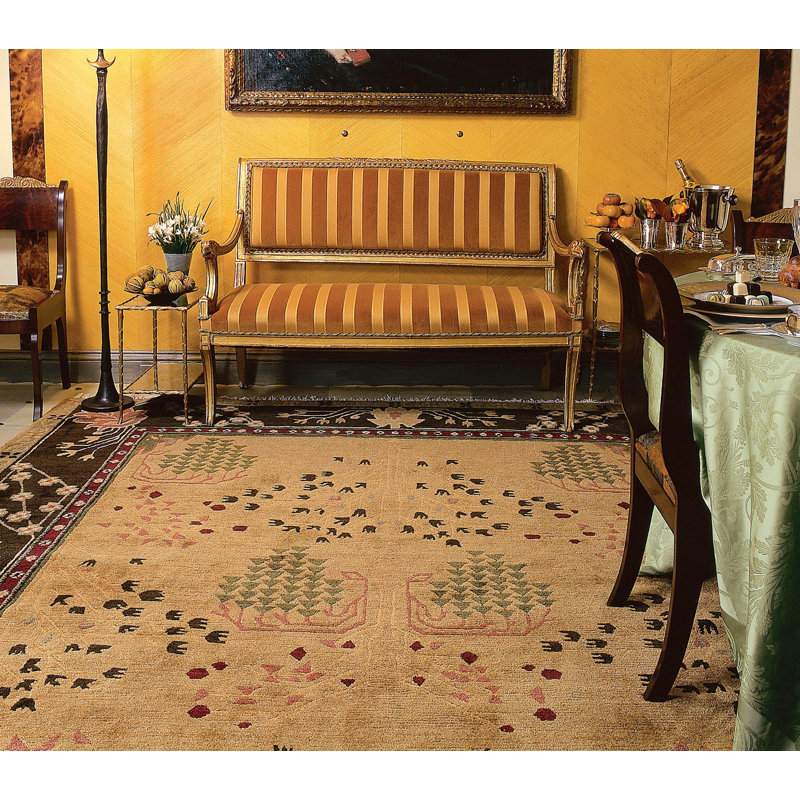 Aragats Hand Woven Wool Oriental Area Rug, Square 9'