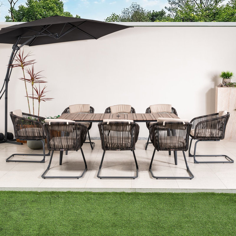Ensemble repas pour 8 personnes en métal et osier avec coussins Melissa, H 28,74 po x l 77,95 po x P 37,4 po, 8