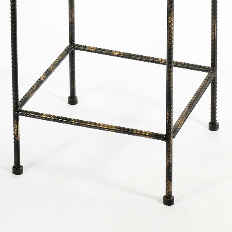 Support pour plante en métal 26,18 po, motif trèfle, fonte, entièrement assemblé, fissure, L 12,21 po x H H, métal carré noir / or, fabrication en fonte, noir / or, H