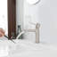 Robinet de salle de bain moderne à poignée simple et cascade Waterfall