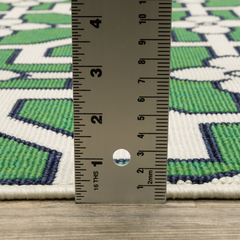 Sherley Geometric Tile Motif Ivory/ Green Indoor-Outdoor Area Rug, Rectangle 6'7" x 9'2"