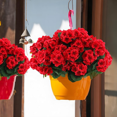 6 fleurs de géranium artificielles pour l'extérieur, fleurs en soie rouge résistantes aux rayons UV pour le jardin, le porche, le patio, la boîte de fenêtre et la décoration intérieure