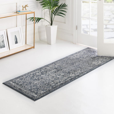 Geddis Oriental Indoor Rug