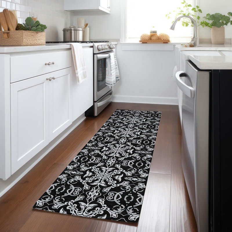 Malchow Washable Oriental Indoor / Outdoor Rug, Runner 2'3" x 7'6"