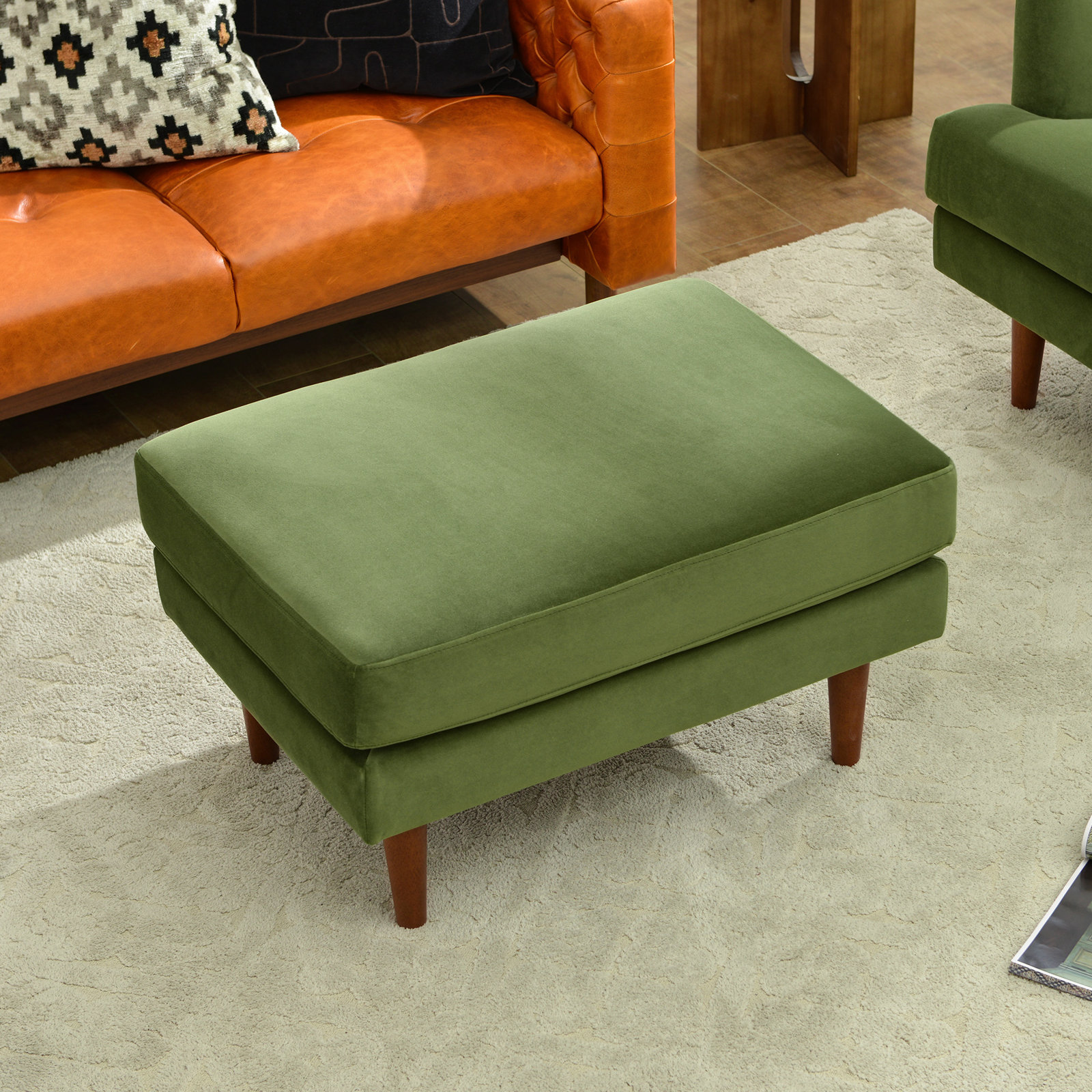 Miller Linen Ottoman, Green, 19" H x 32" W x 23" D
