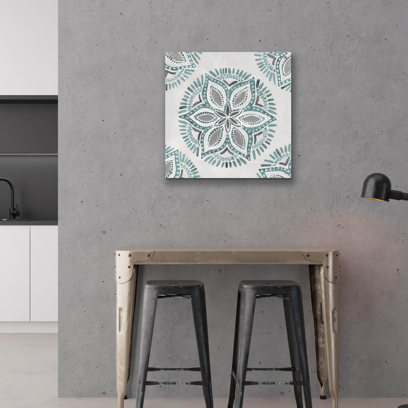 Bungalow Rose «Star Mandala 2» par Yvette St. Amant, art mural en verre acrylique, 36 po x 36 po