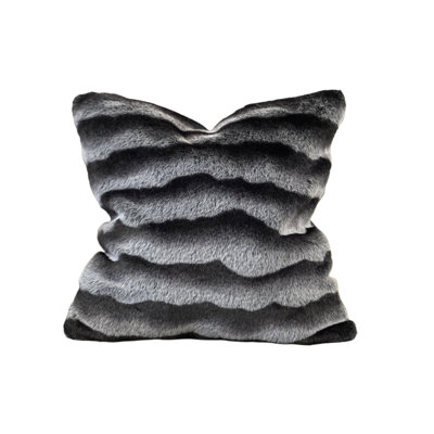 Oreiller moelleux en faux vison doux - Minko 13 rayures