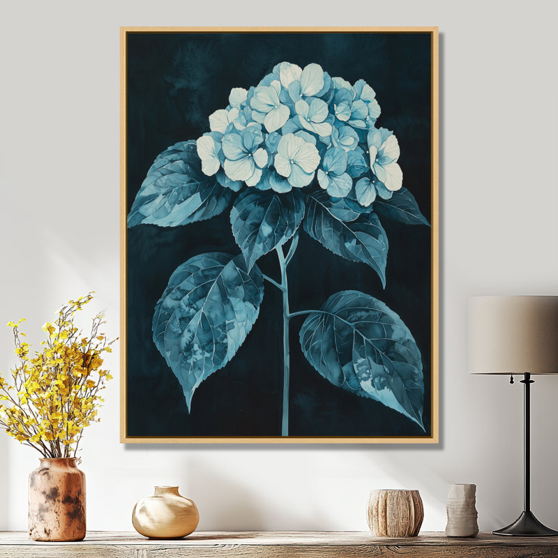 Hortensias monochromes dans l'ombre du jardin II - hydrangées, art mural, H 44 po x l 34 po, Impression encadrée flottante