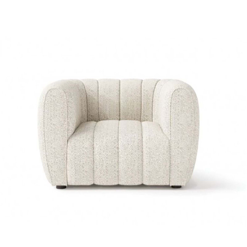 Fauteuil demi-tonneau capitonné Celal Channel, Bouclé blanc cassé