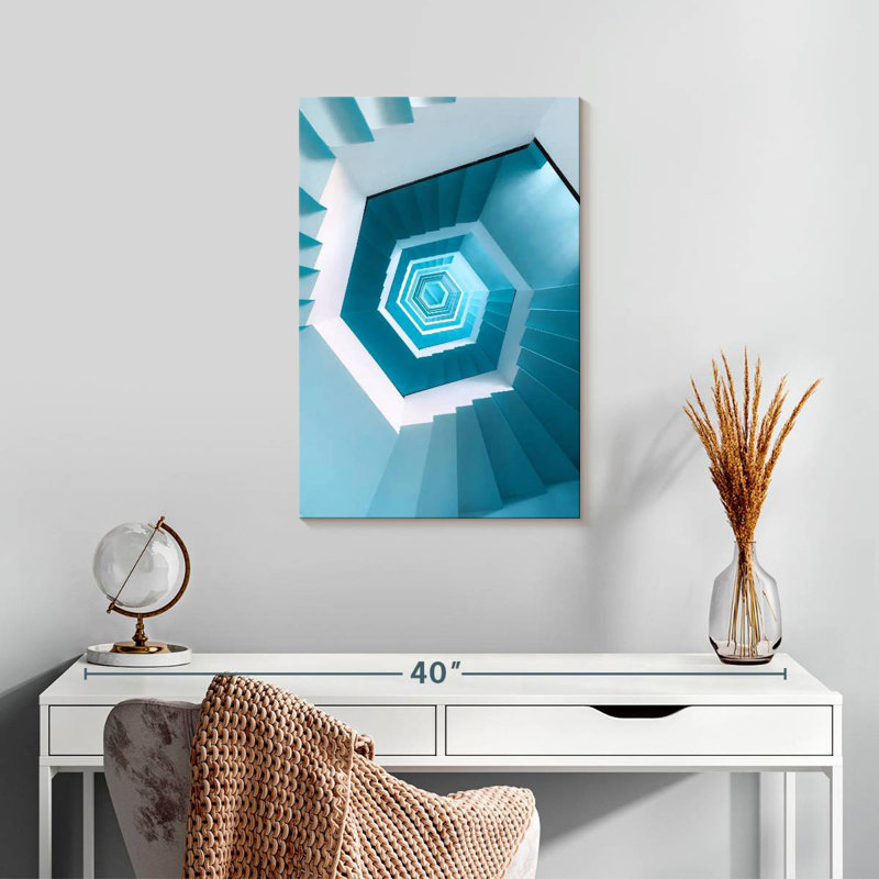 Lilie Hexagon Staircase, 24" H x 16" W