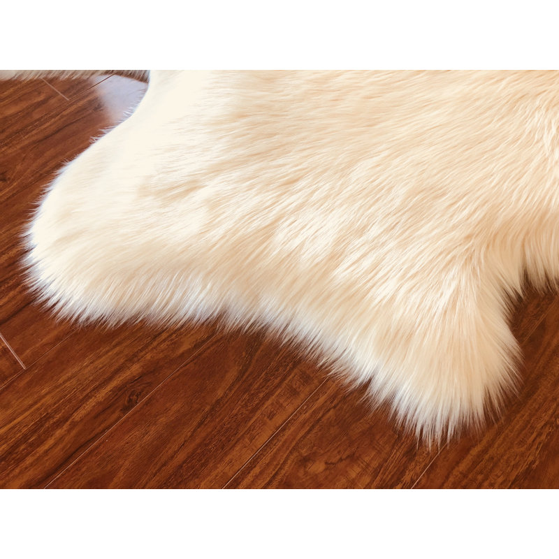Tapis crème en peau de mouton foncé à poil long fabriqué à la main Wick Somerset, Novateur 3 pi x 5 pi