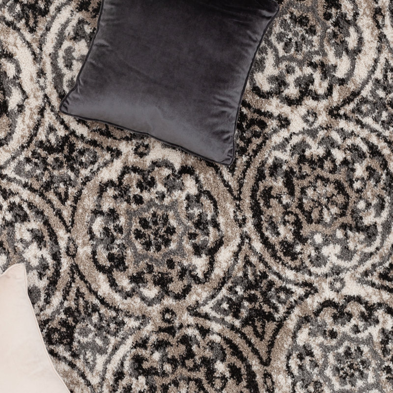 Sherman Performance Washable Floral Indoor Rug, Rectangle 5' x 7'3"