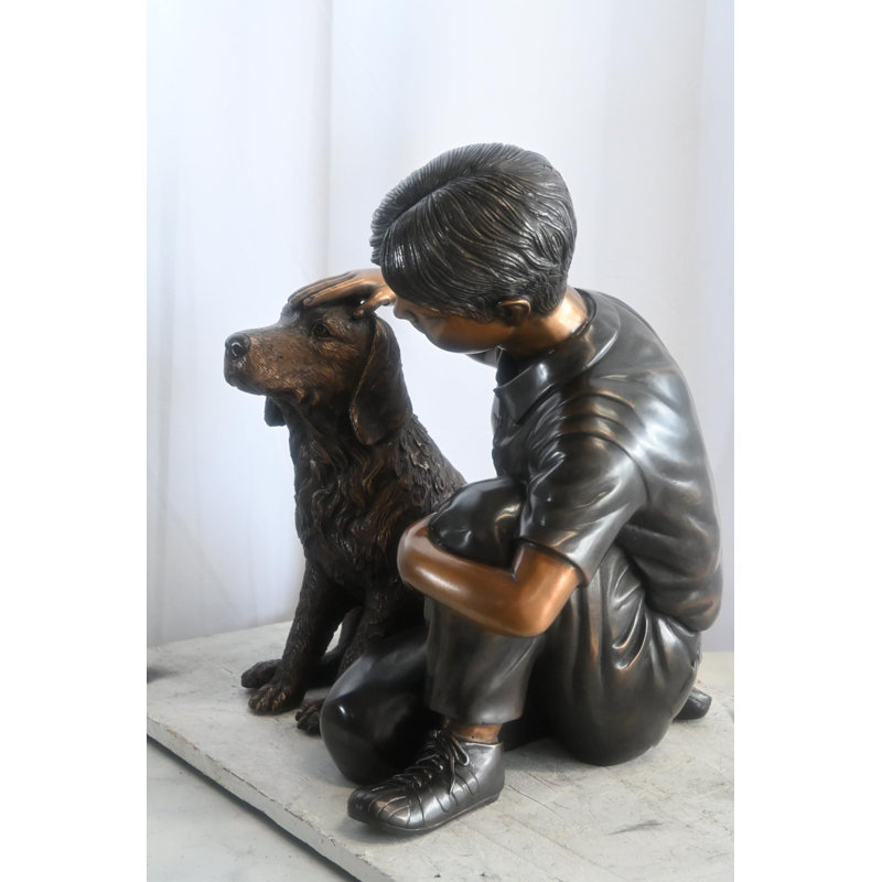 Sculpture de bronze en bronze pour enfant avec un chien 21 po x 18 po x 23 po