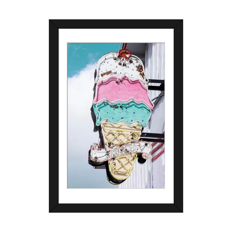« rétro ice crème », impression sur toile, H 32 po x l 24 po x P 1 po, Papier d'art encadré noir, Blanc