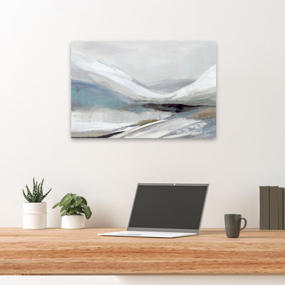 Montagnes en sourdine sous un ciel brumeux - Art abstrait de montagnes en acrylique