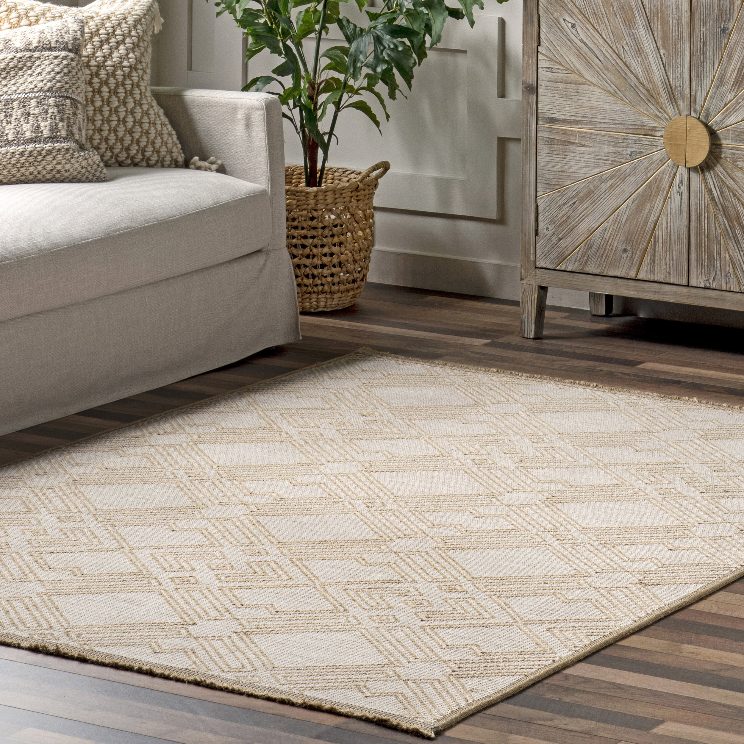 Union Rustic Geometric Trellis Jute Fringe Area Rug - Wayfair Canada
