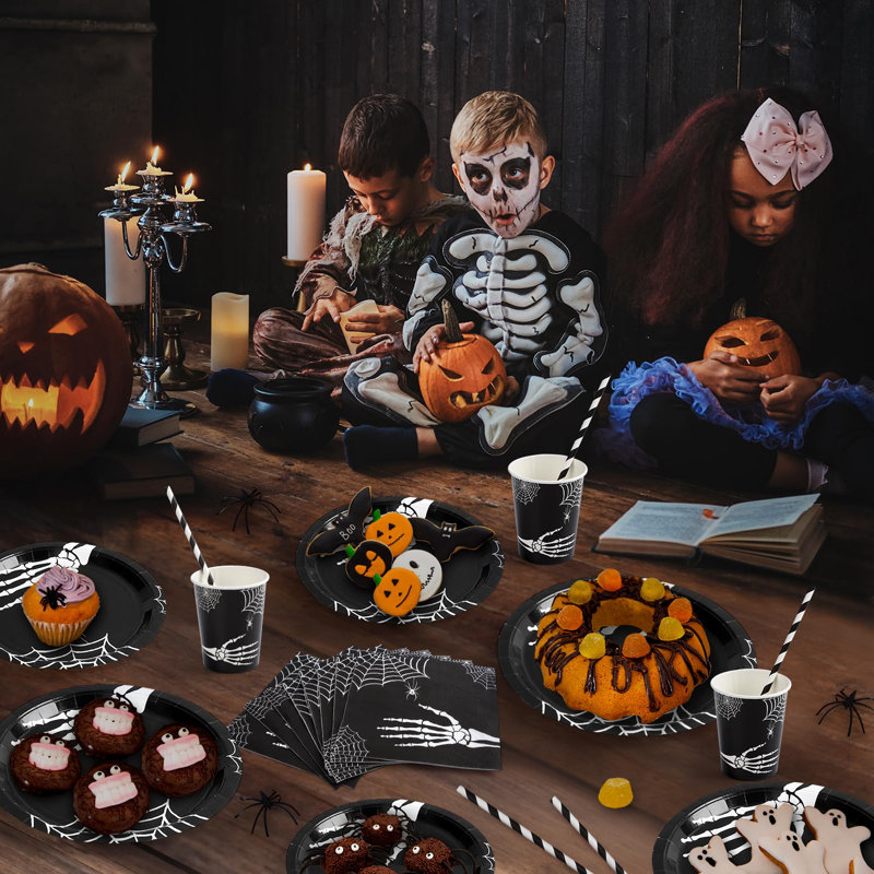 Ensemble de 215 pièces de vaisselle pour fête d'Halloween jetables avec assiettes. Serviettes. Tasses. Ensemble de vaisselle d'Halloween pour servir 25 personnes