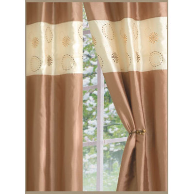 Armandino Curtain