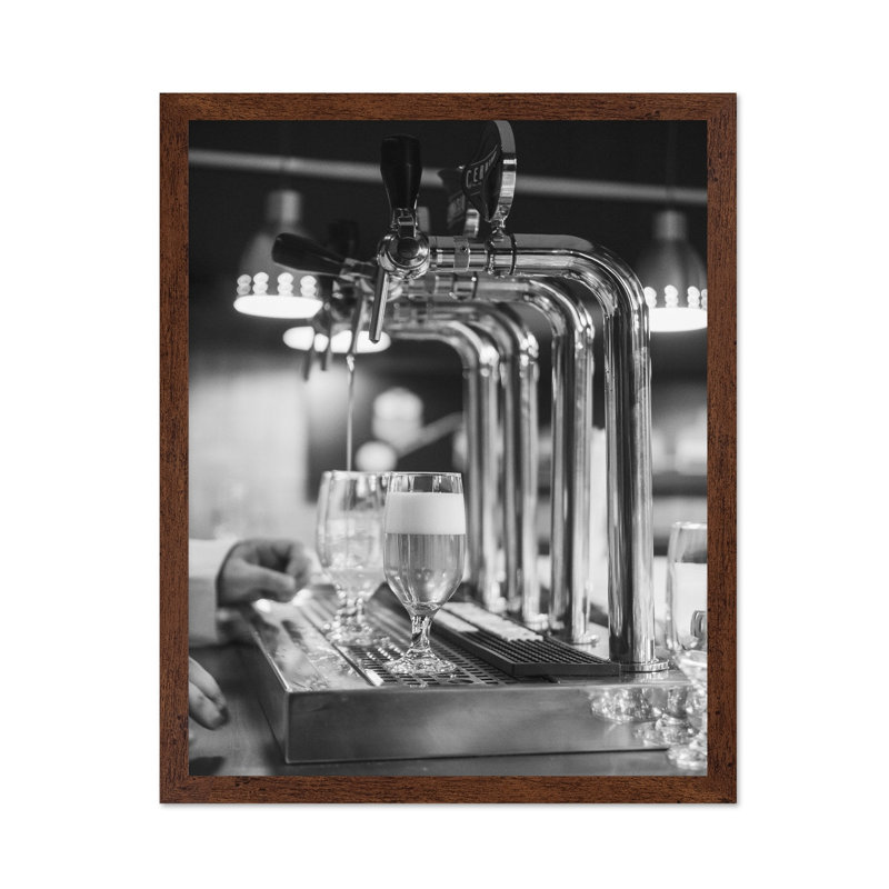 Bière Kegerator, Poster, H 12 po x l 16 po, Encadrement brun