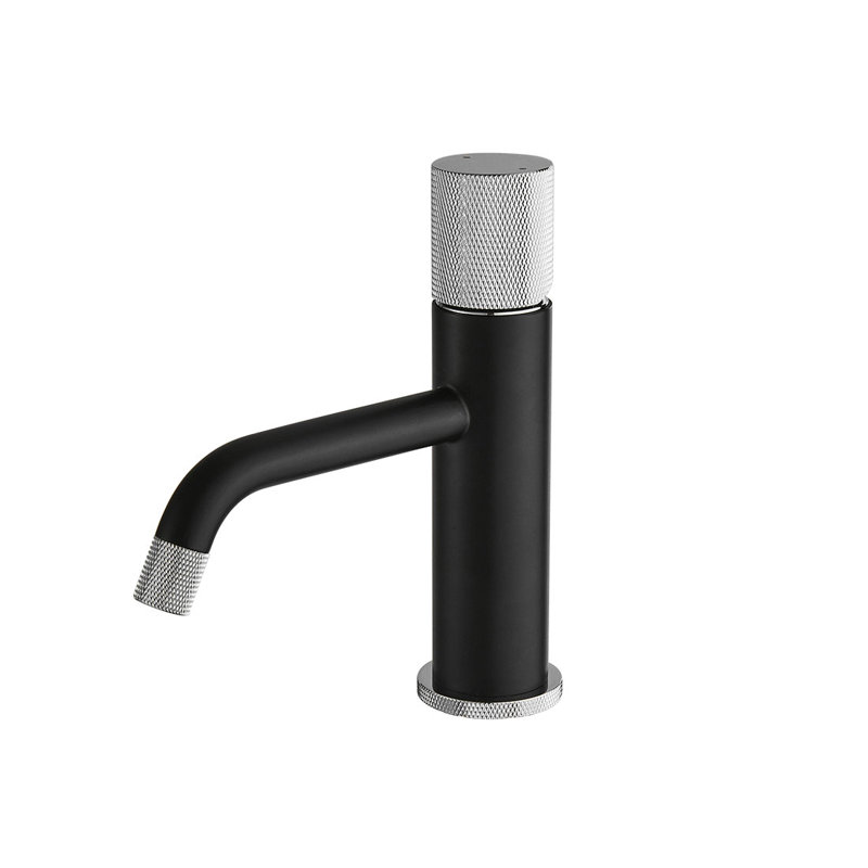 Single-Hole Bathroom Faucet, Black/Chrome