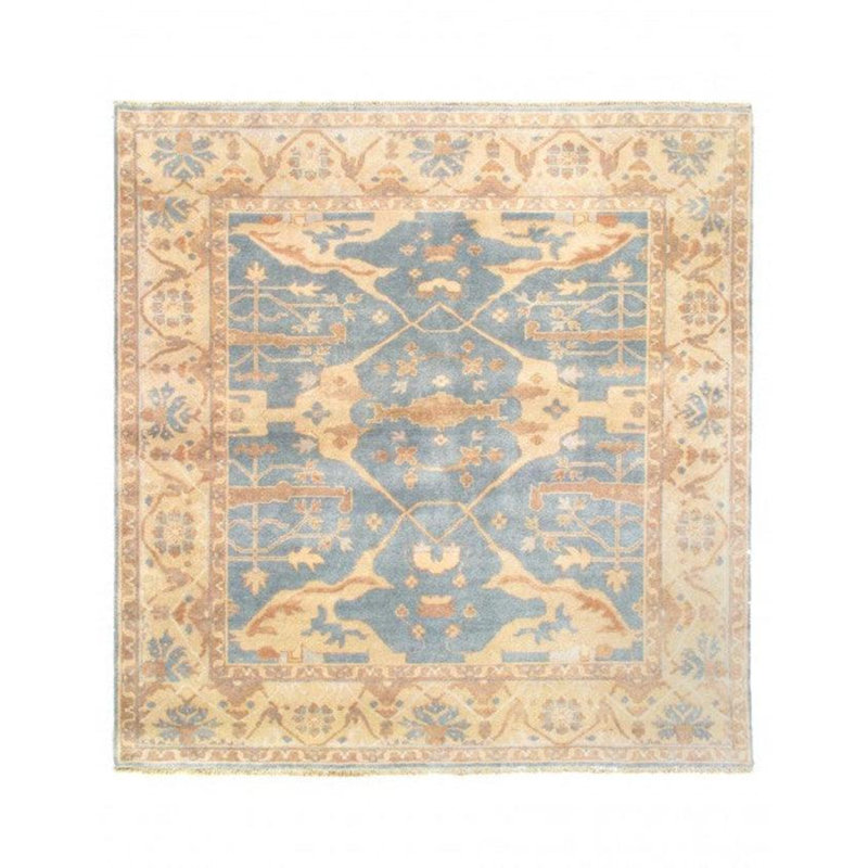 Saphyre Oriental Area Rug in Blue