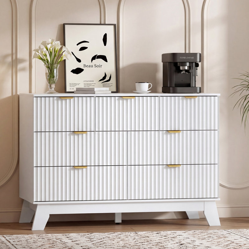 Commode cannelée à 7 tiroirs pour chambre à coucher, meuble télé 47 po avec pieds réglables et poignée en métal, Blanc