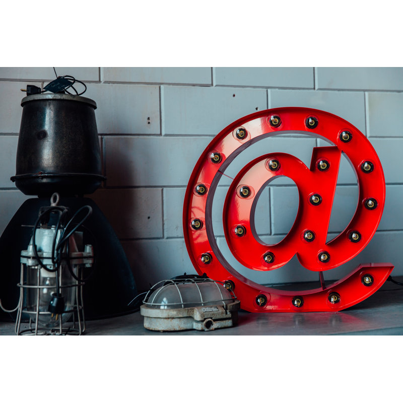 Metal Novelty Lamp, Red