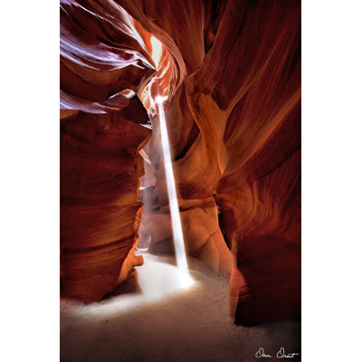 «Sun Shining Through Canyon VI» par David Drost - photographie sur toile tendue