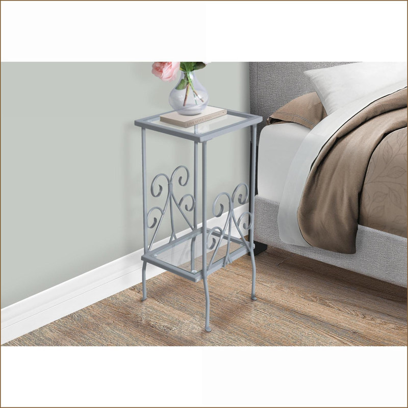 Table basse peu encombrante avec structure en métal argenté et amp; Tablette à deux niveaux en verre trempé, décor transitionnel pour le salon