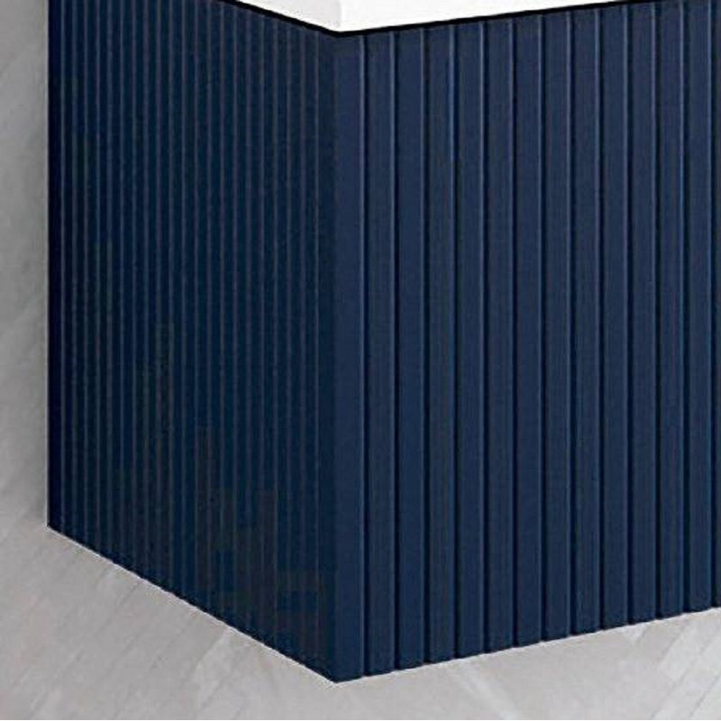 Armoire à linge Aleemah l 14 po x H 48 po x P 11 po, Bleu marine