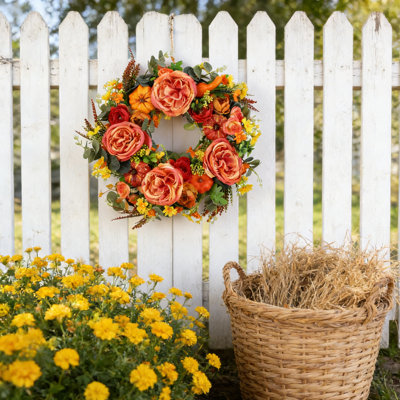 Couronne de fleurs fabriquée à la main avec pivoines, baies et citrouilles - Décoration de porte d'entrée pour la maison, le printemps et l'été pour la Saint-Valentin, Pâques et toute l'année