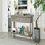 Console de style rétro classique avec trois tiroirs supérieurs et une tablette inférieure de style ouvert, table de couloir-494288988