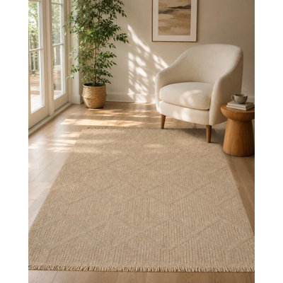 Beige repeating geometric machine-woven polypropylene area rug