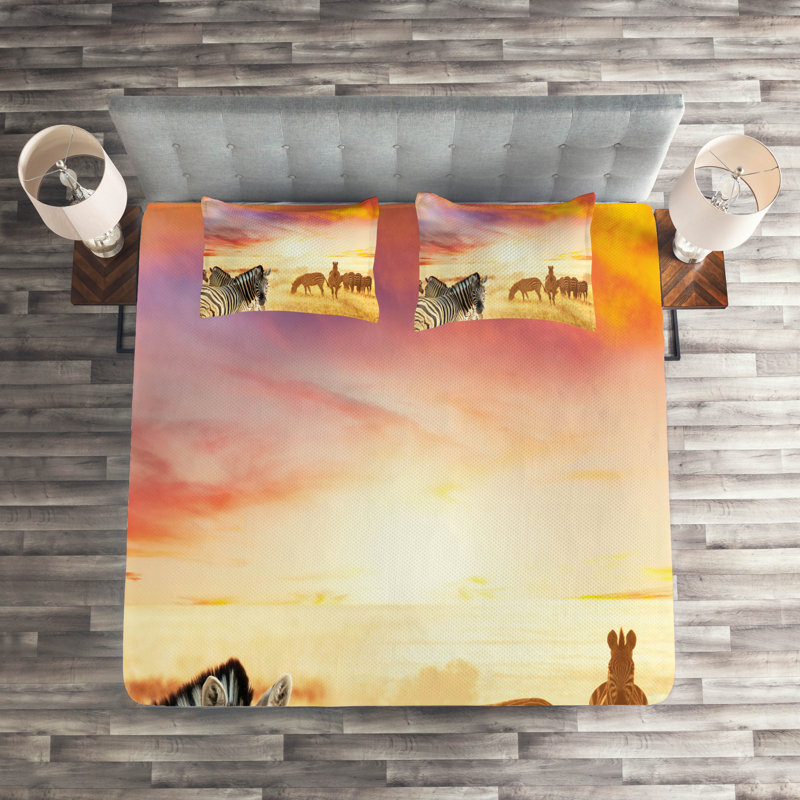Eclectic Polyester Coverlet, King Bedspread + 2 Shams