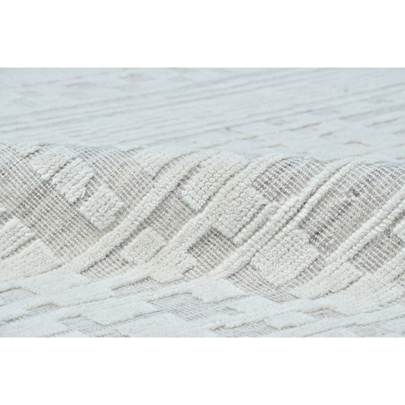 Wool Moroccan Area Rug in White, Rectangle 5' x 8'