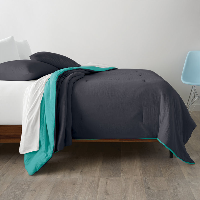 Full Black/Teal Reversible Microfiber Down-Alternative Comforter Set