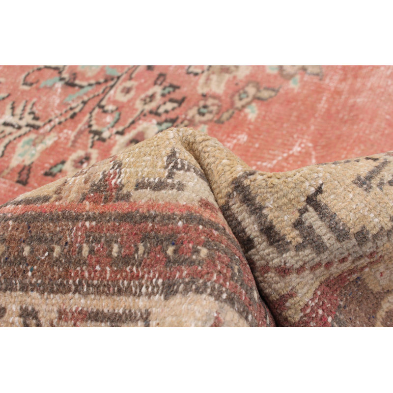 Tapis rouge rétro Jorja 6 pi 1 po x 9 pi 11 po