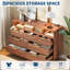 Commode 7 tiroirs pour chambre à coucher, commodes de 53,9 po de largeur - Tiroirs en bois cannelé avec poignée dorée, commode moderne pour le salon, noyer-445156185