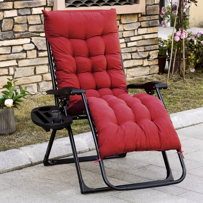 Fauteuil inclinable pliant rouge avec tablette rembourrée et table d'appoint, position zéro gravité, capacité de 120 kg, pour une utilisation intérieure et extérieure.