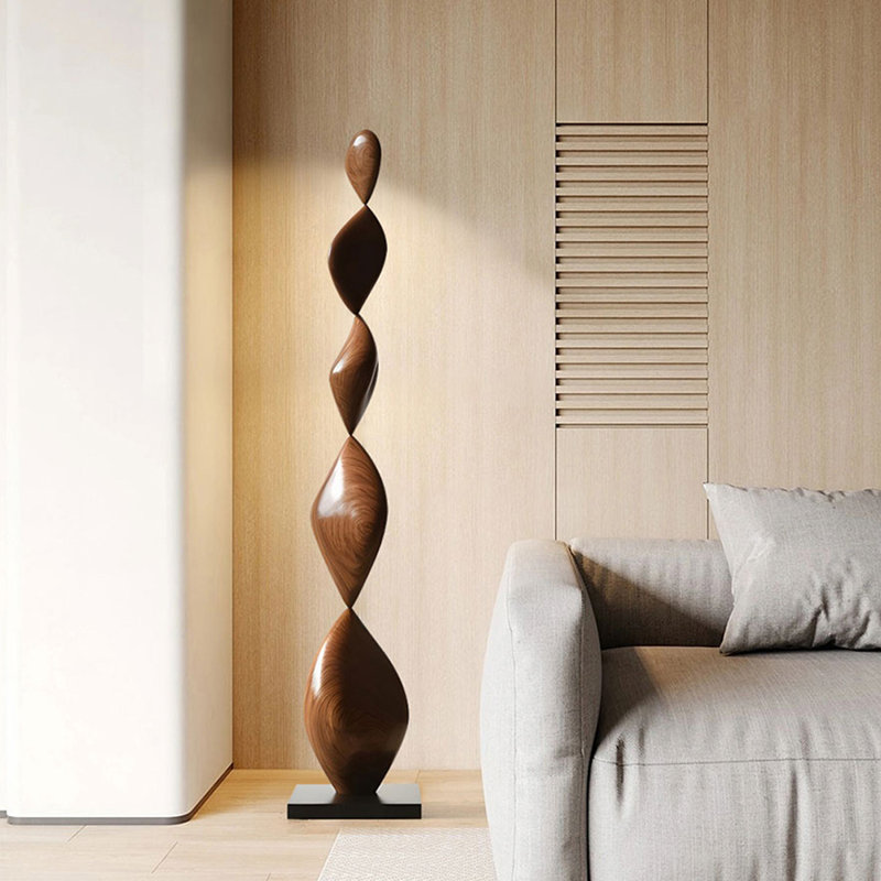 Ornements abstraits de sculpture sur bois
