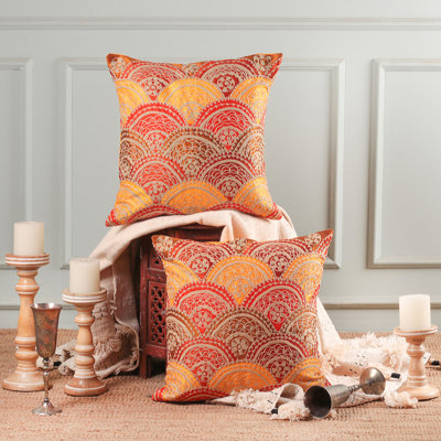Housses de coussin brodées à la main Novica