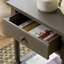 Table de bout en bois massif avec rangement Sadie-24596930