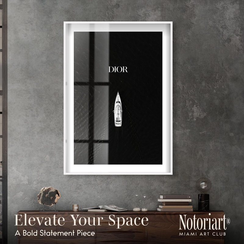 «Glam Dive Shadowbox Print» par Notoriart, H 55 po x l 37 po, Blanc