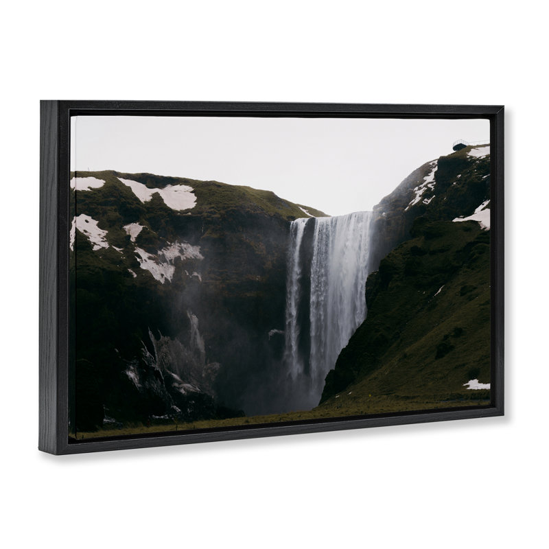 Cadre flottant Serene Islandic Waterfall, conception de Jade Sharp Photo, Cadre flottant noir de jais, H 17 po x l 25 po