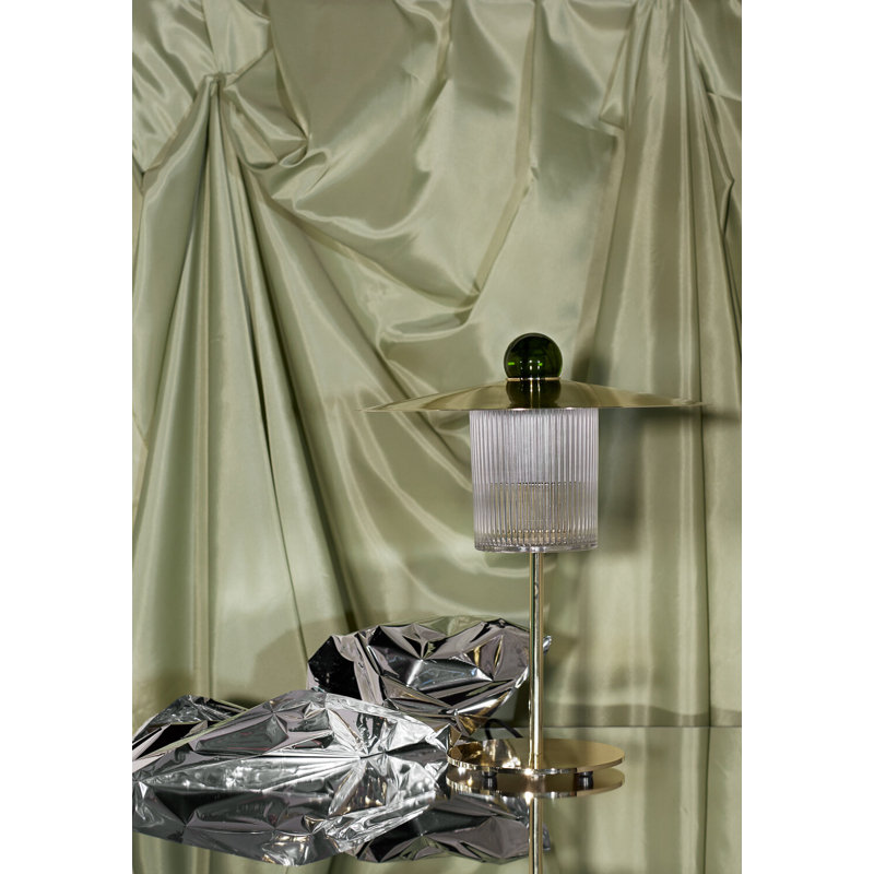 La lampe de table «Ball on Top»