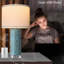 Lampe de table en métal USB
