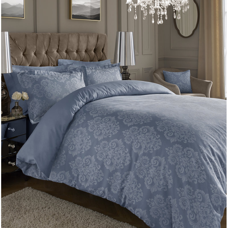 Rosdorf Park Dillsboro Cotton Blend Damask Duvet Cover Set with Pillowcases, Double - 2 Standard Pillowcases, Plum