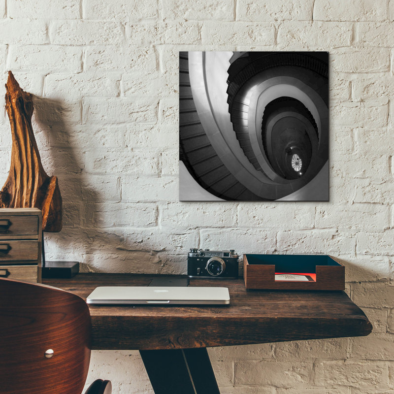 «Spiral Staircase No. 5» par Photoinc Studio, art mural en verre acrylique, H 12 po x l 12 po x P 0,13 po
