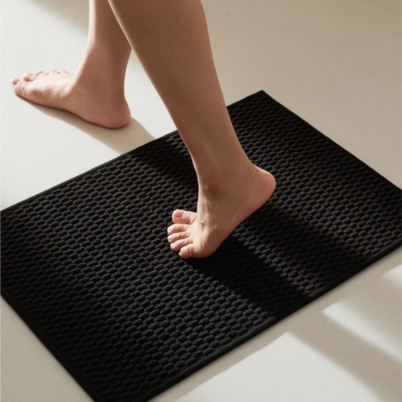 Tapis de bain antidérapant à séchage rapide 16 po x 24 po noir